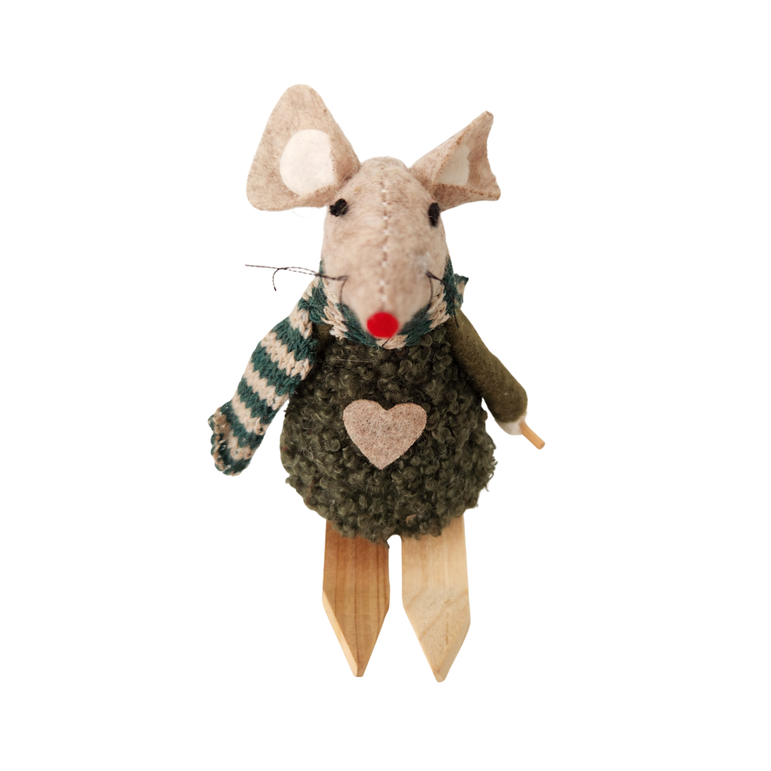 Small Skiing Mouse