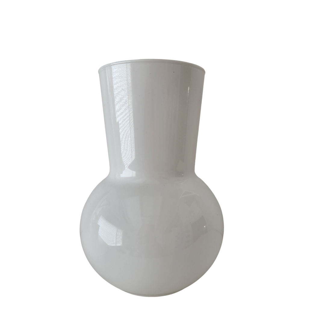 Round Glass Vase 8 x 17cm - White