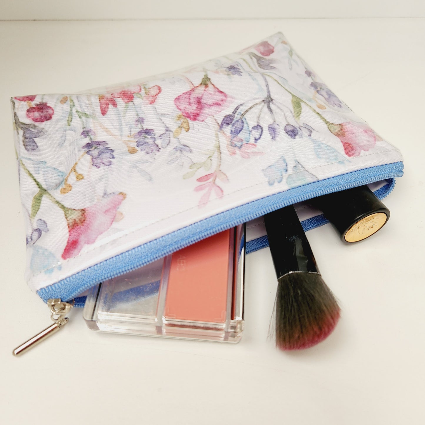 Medium Cosmetic Bag 'Wild Flowers'