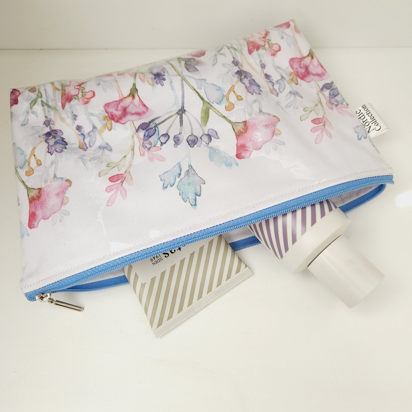 Large Toiletry Bag 'Wild Flowers'