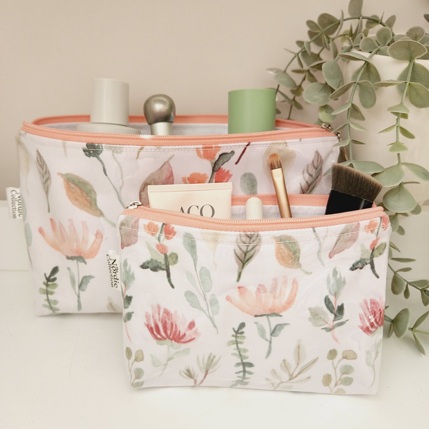 Medium Cosmetic Bag 'Pink Flowers'