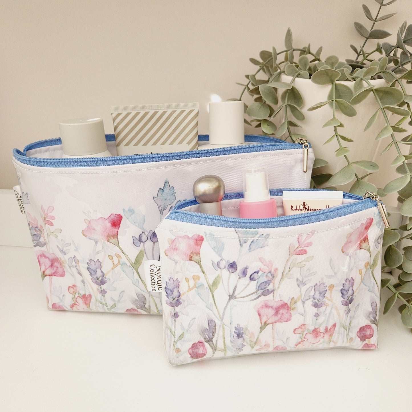 Medium Cosmetic Bag 'Wild Flowers'