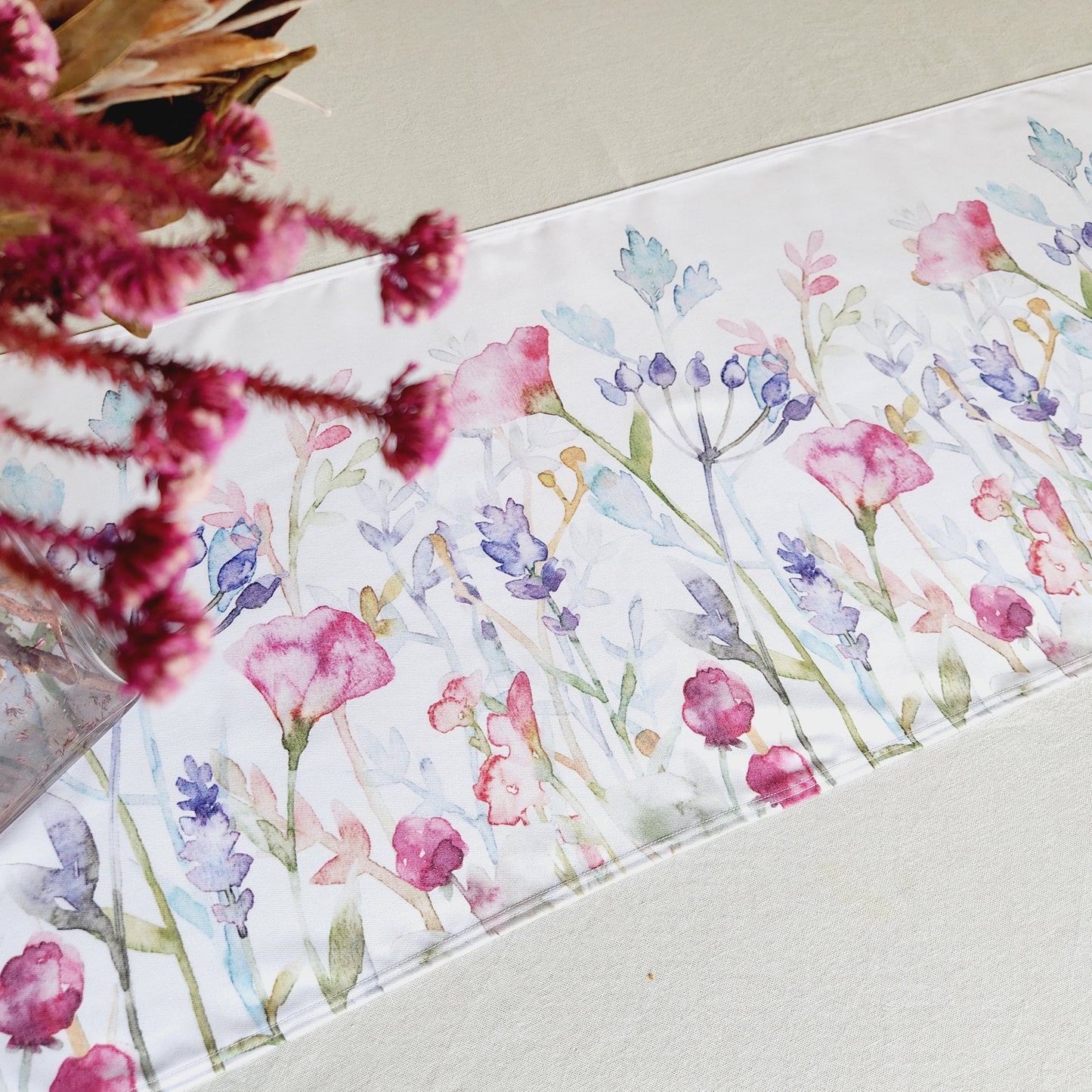 Cotton Twill Table Runner 'Willd Flowers'