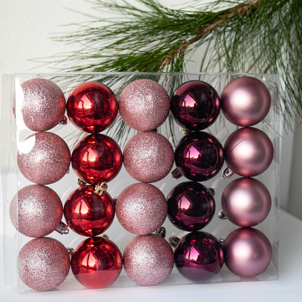 Red/Pink Baubles - 20 pcs