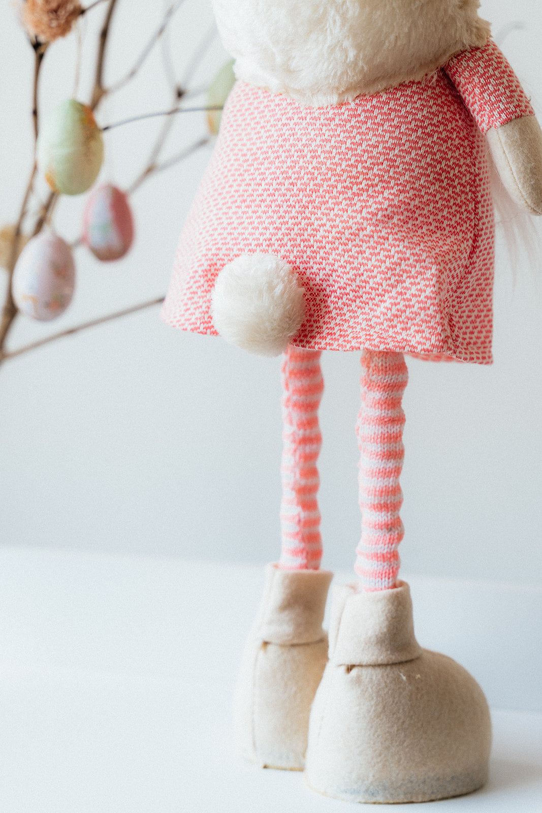 Bunny Gnome with extendable legs - PINK