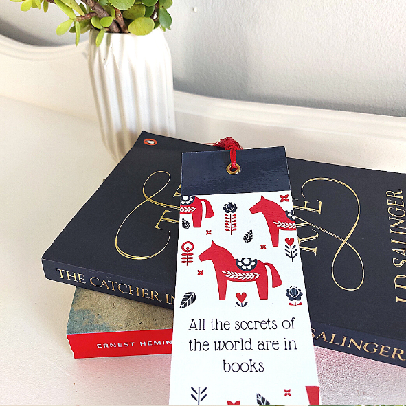 Nordic Red Dala Horses Bookmark with tassel