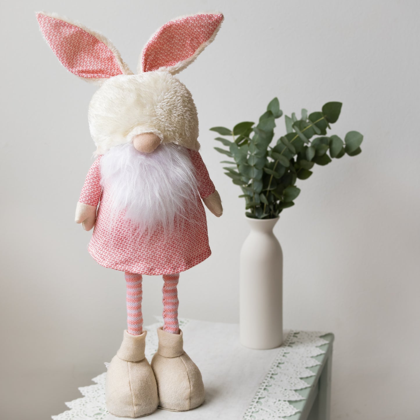 Bunny Gnome with extendable legs - PINK