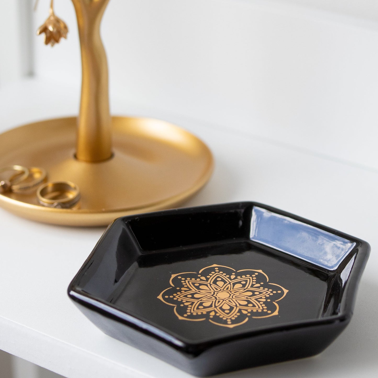 Ceramic Trinket Dish Black & Gold