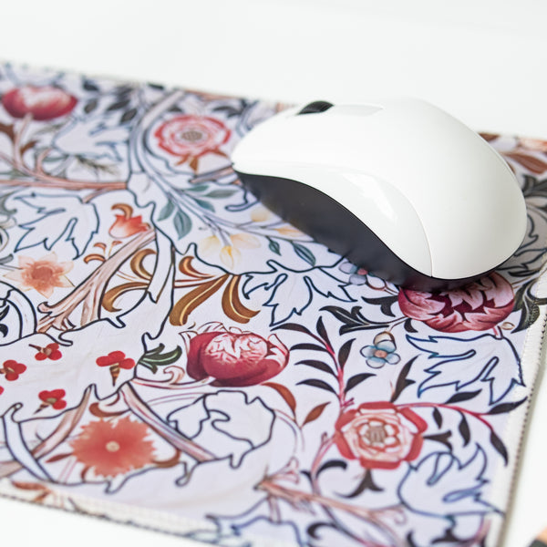 Mouse Pad with Flower Design / Neoprene - RED